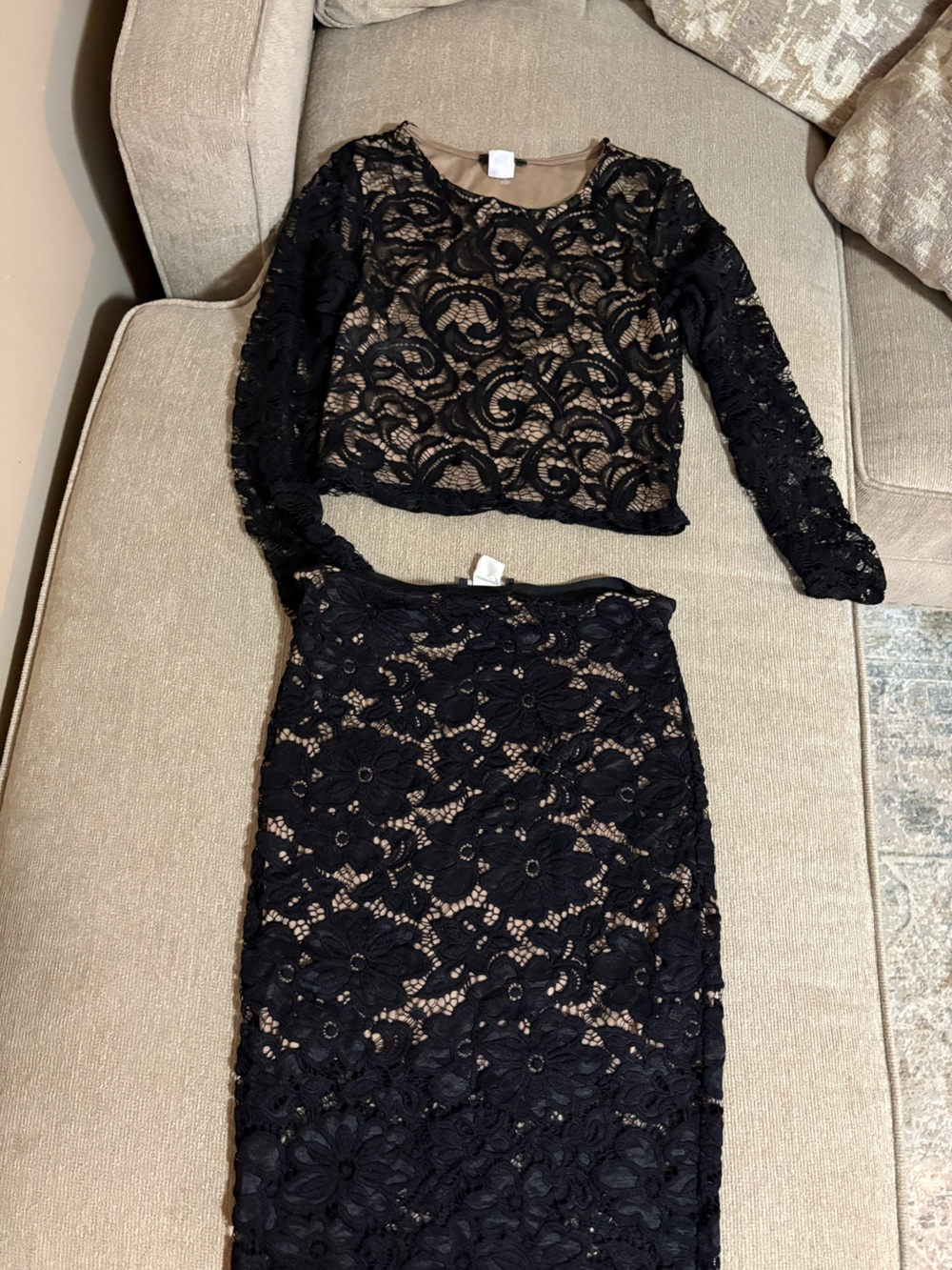 Black Lace Two-Piece Long Sleeve Dress Set